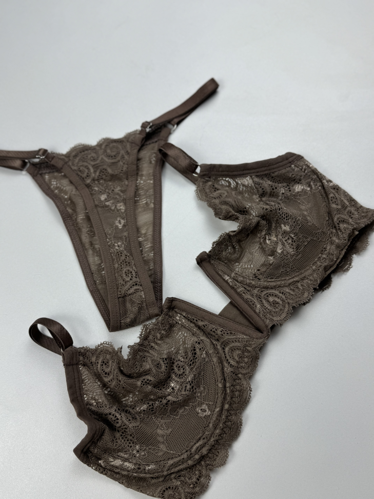 Vanessa CAPUCCINO - #3