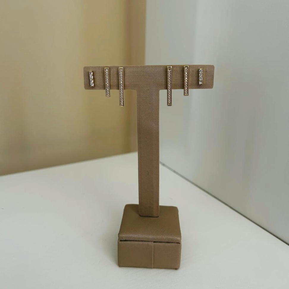 Brico Palito Longo cravejazdo Zircônia Folheado a Ouro 18K
