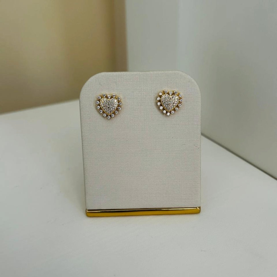 Brinco Coração Cravejado Zircônia Cristal Folheado a Ouro 18K