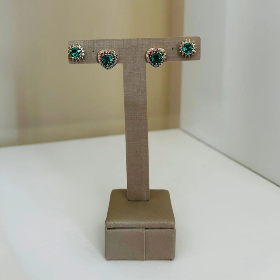 Brinco Argola Coração Zircônia e Micro Cravejada Folheado Ouro 18K