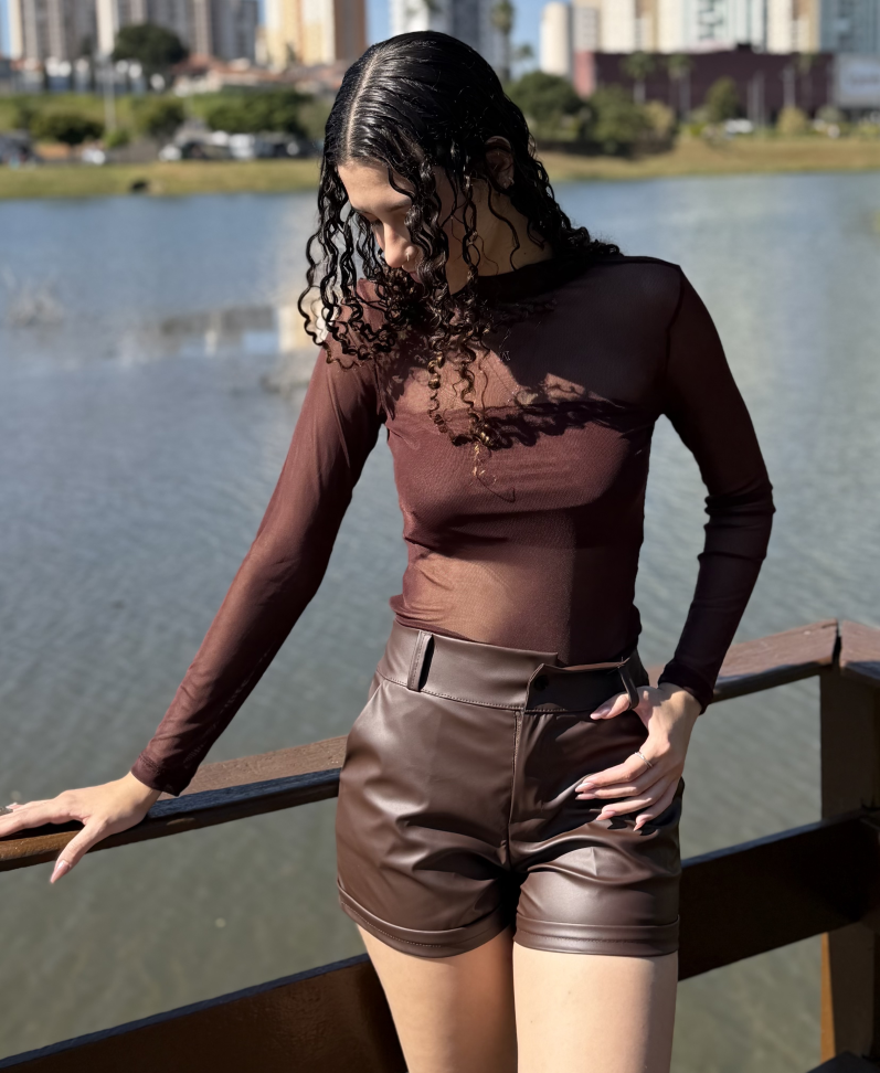 Shorts Couro