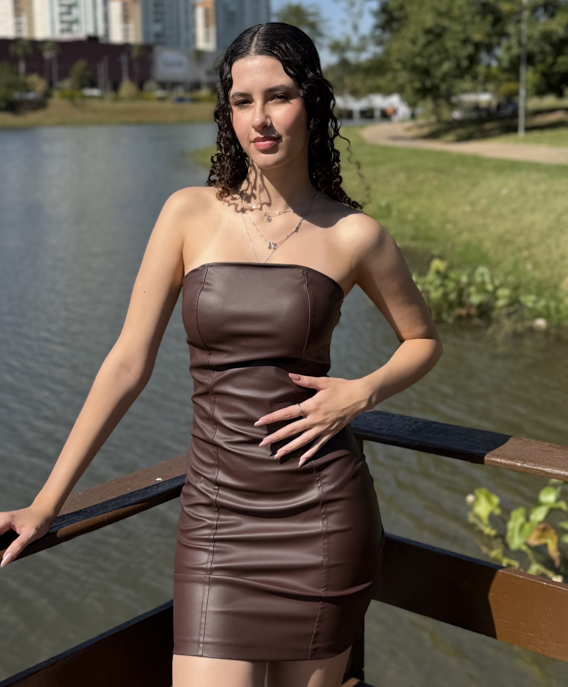 Vestido Couro
