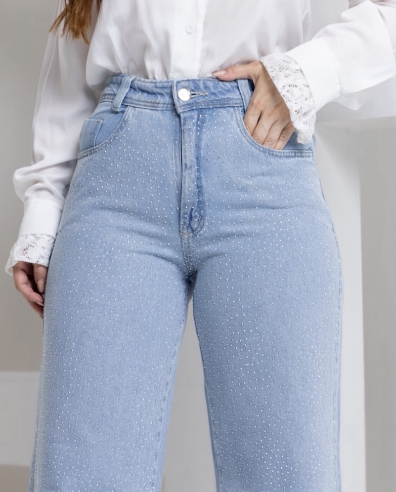 Calça strass clara