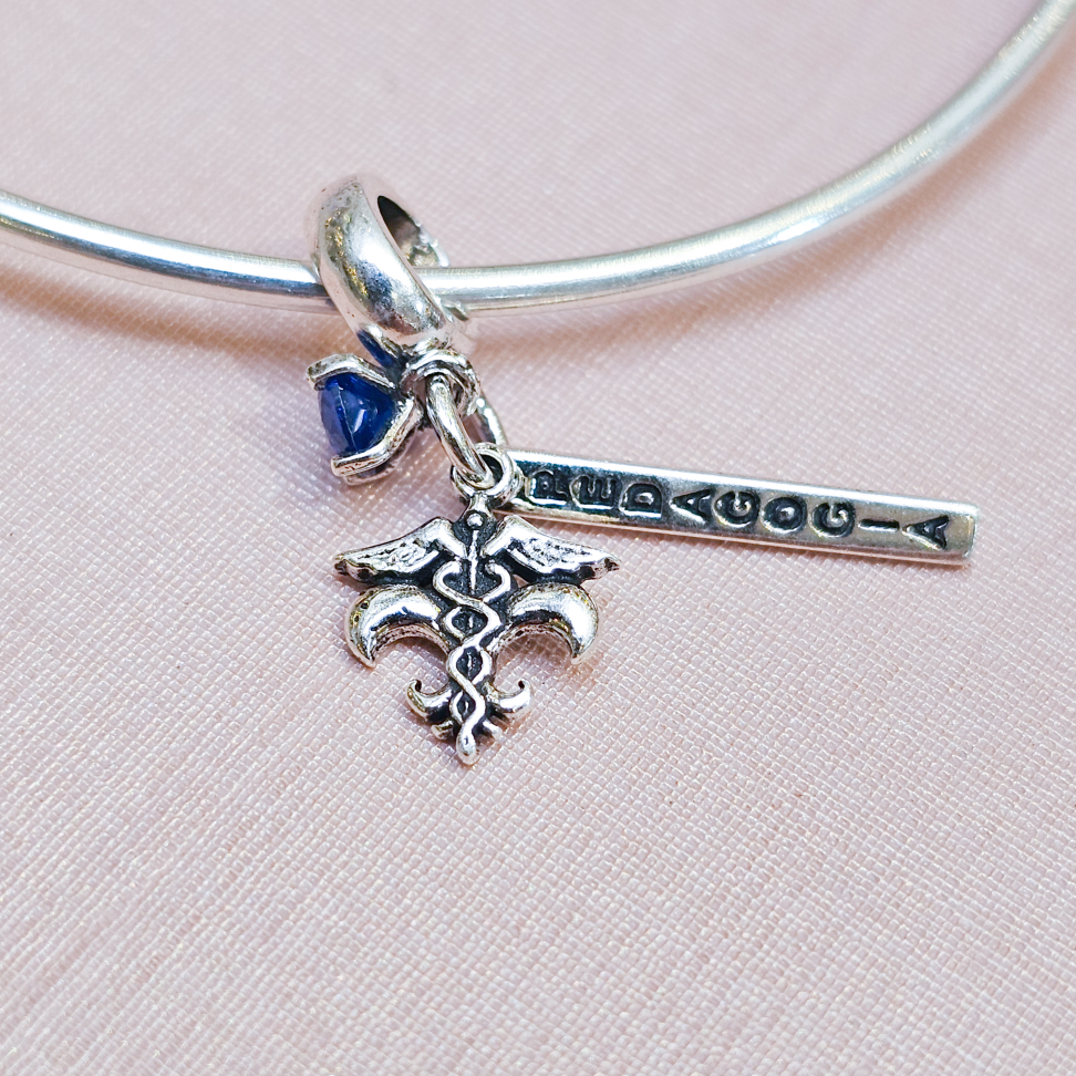 Berloque patuá da profissão - #3