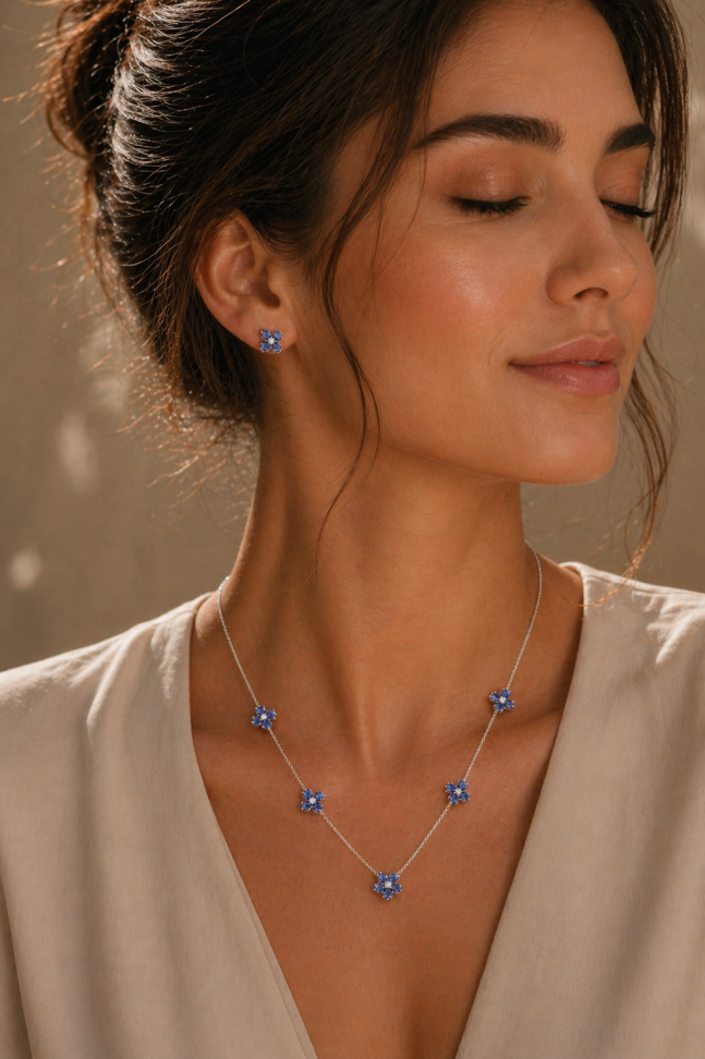 Conjunto Flores em zircônias coração.