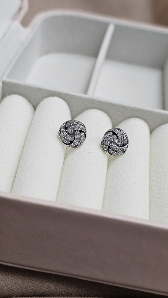 Brinco inspiração Nó cravejado - #1