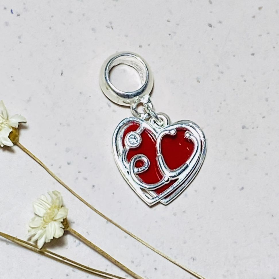 Berloque Coração com Estetoscópio - #1