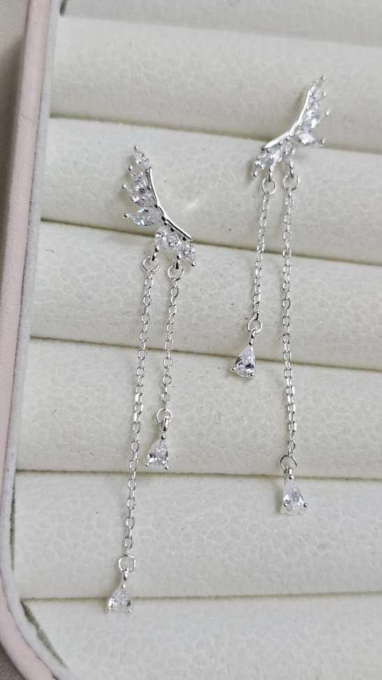 Brinco Earcuff Zirconias com 2 gotas penduradas - #1