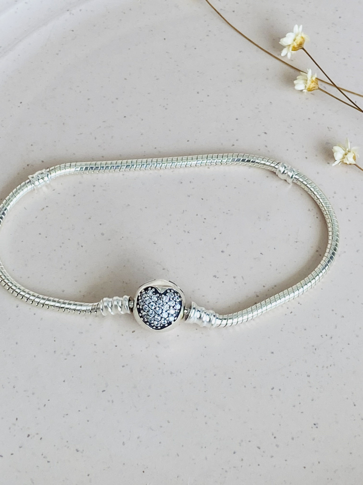 Pulseira para berloques fecho bola com coração cravejado - #1