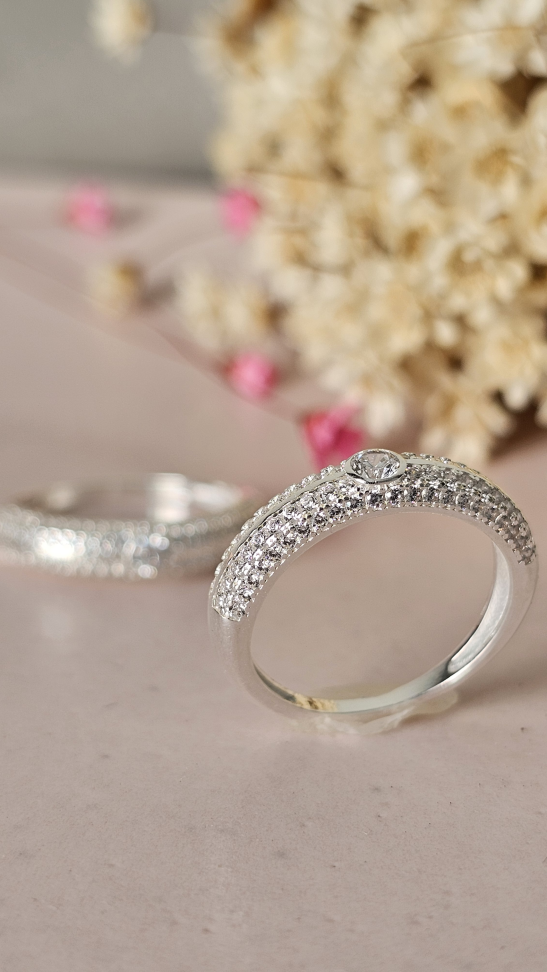 Anel ponto de luz e cravejado - #1