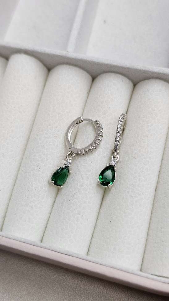 Argola Click Cravejada Pingente Gota - #1