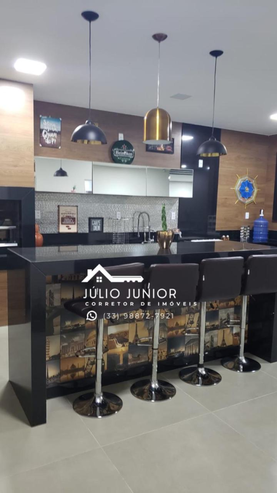 CASA A VENDA - CENTRO DE MANTENA - #22