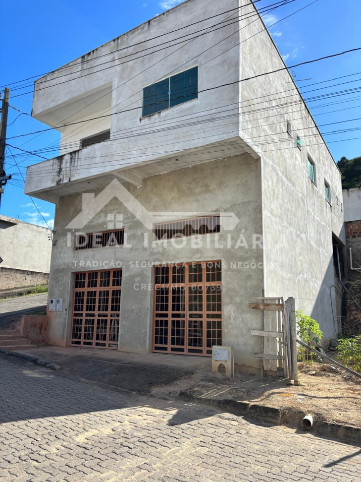 CASA À VENDA - BAIRRO TROPICAL