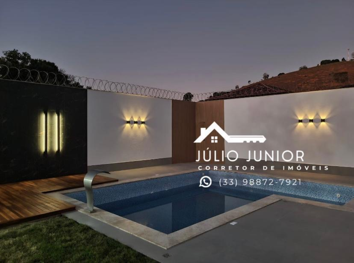 CASA A VENDA - CENTRO DE MANTENA - #23