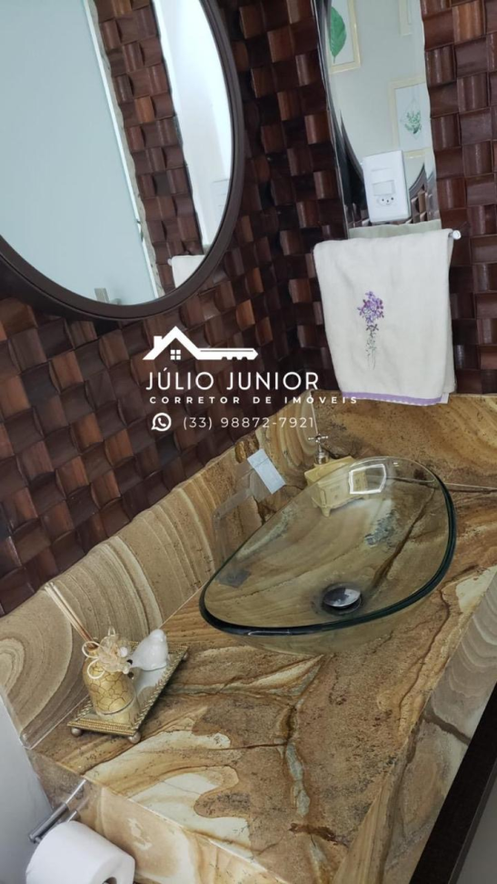 CASA A VENDA - CENTRO DE MANTENA - #21