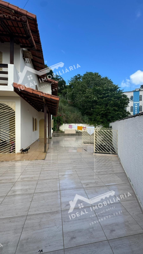 CASA A VENDA - CENTRO DE MANTENA - #23