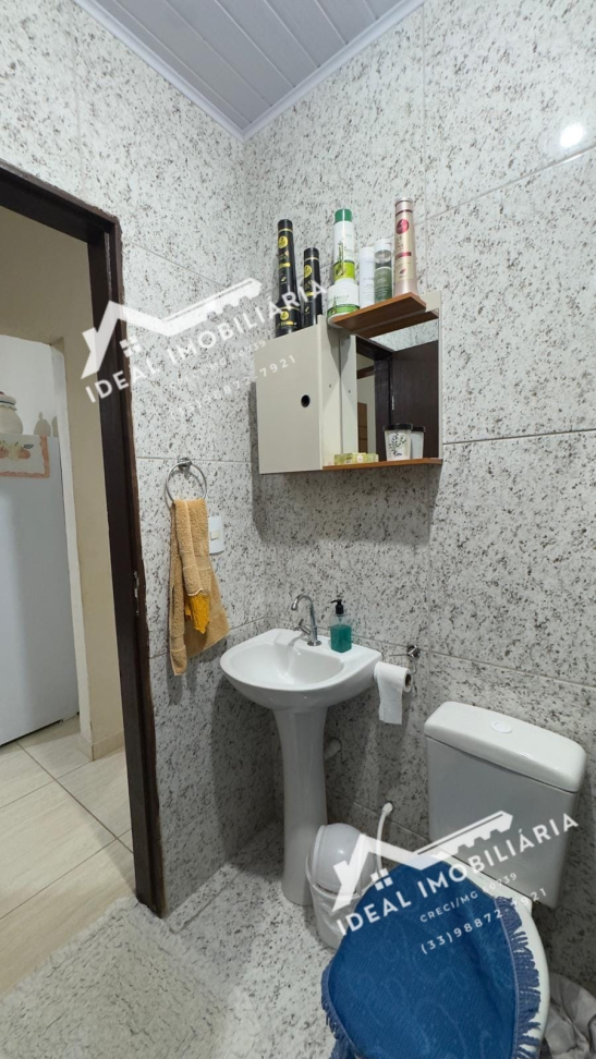 CASA À VENDA - Bairro Alvorada - #28