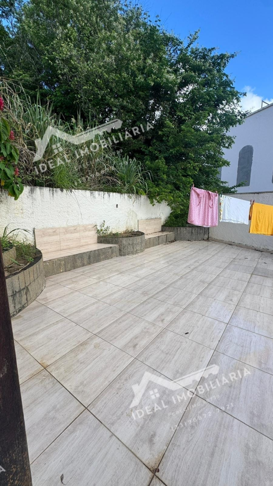 CASA A VENDA - CENTRO DE MANTENA - #10