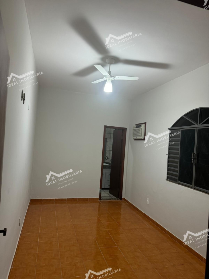 CASA A VENDA - Bairro Santo Antônio - #4