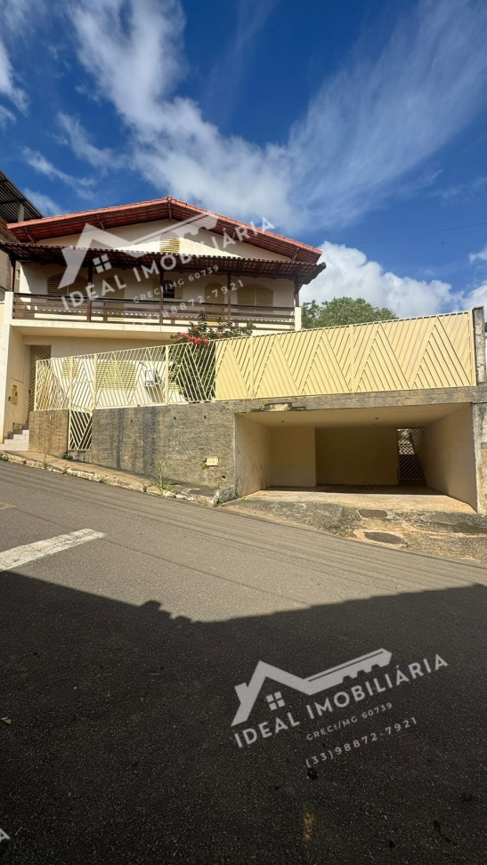 CASA A VENDA - CENTRO DE MANTENA - #20