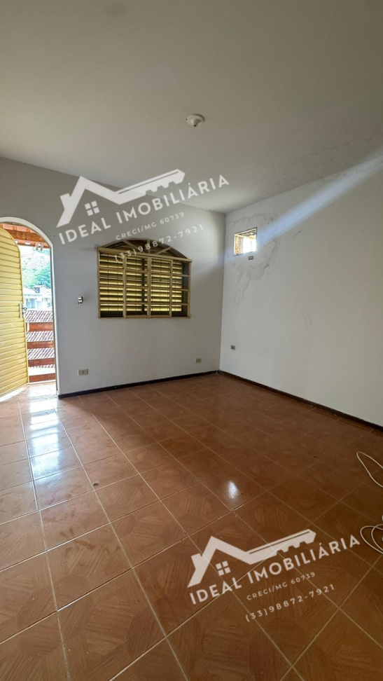 CASA A VENDA - CENTRO DE MANTENA - #21