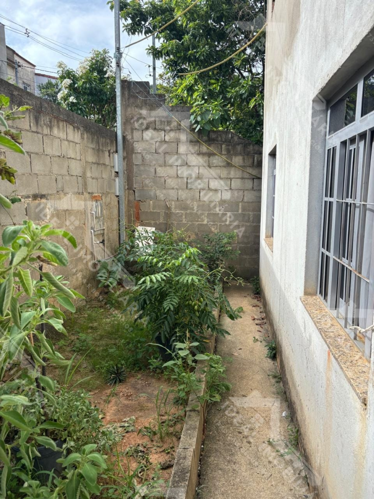 CASA À VENDA - BAIRRO BELA VISTA - #14