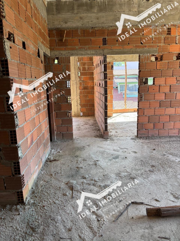 imovel a venda com dois ponto comeciais e 6 apartamentos com sala cozinha dois quartos um quato com suite e banheiro social. construção ainda sem acabamento - #25