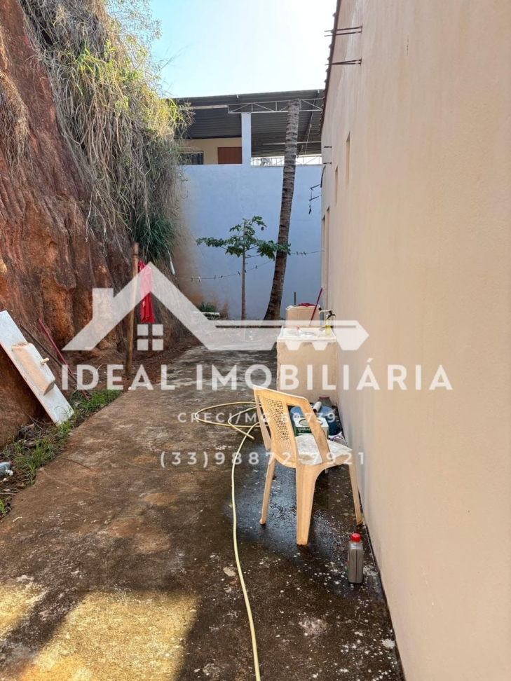 CASA À VENDA - Bairro 13 de Junho - #7