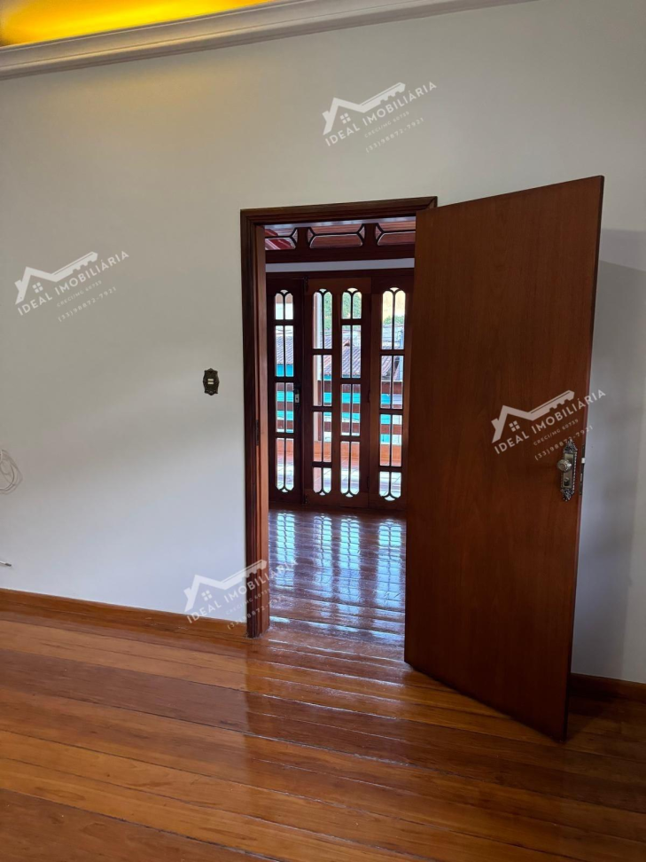 CASA A VENDA - Bairro Santo Antônio - #18