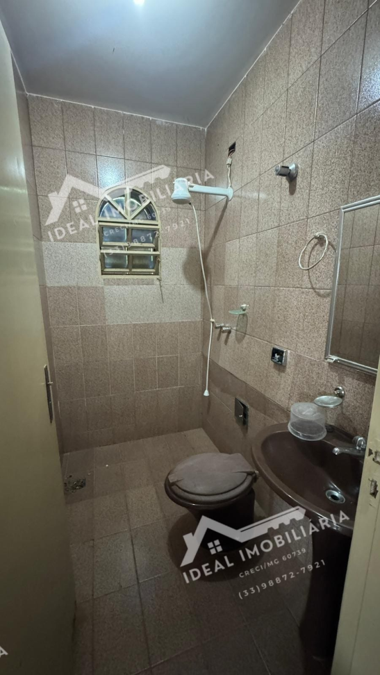 CASA A VENDA - CENTRO DE MANTENA - #6