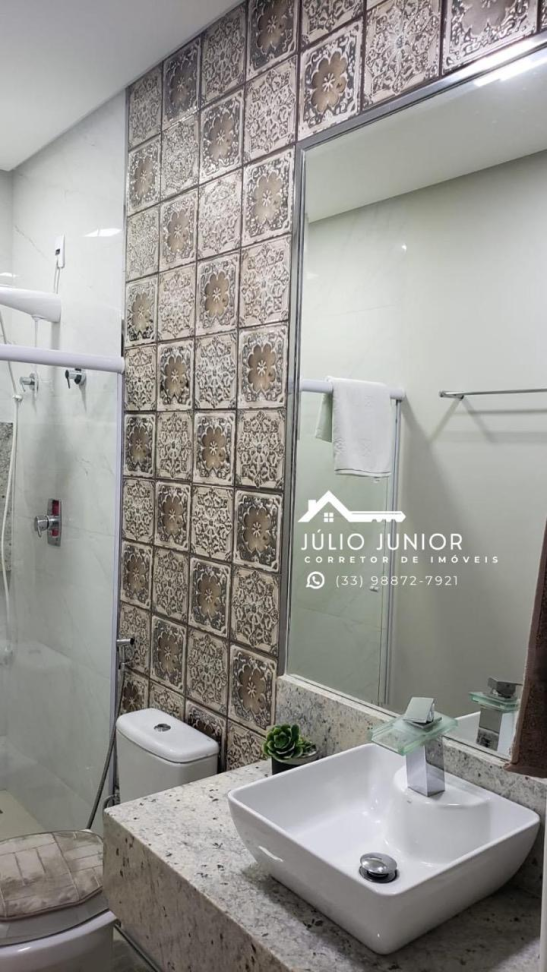 CASA A VENDA - CENTRO DE MANTENA - #10