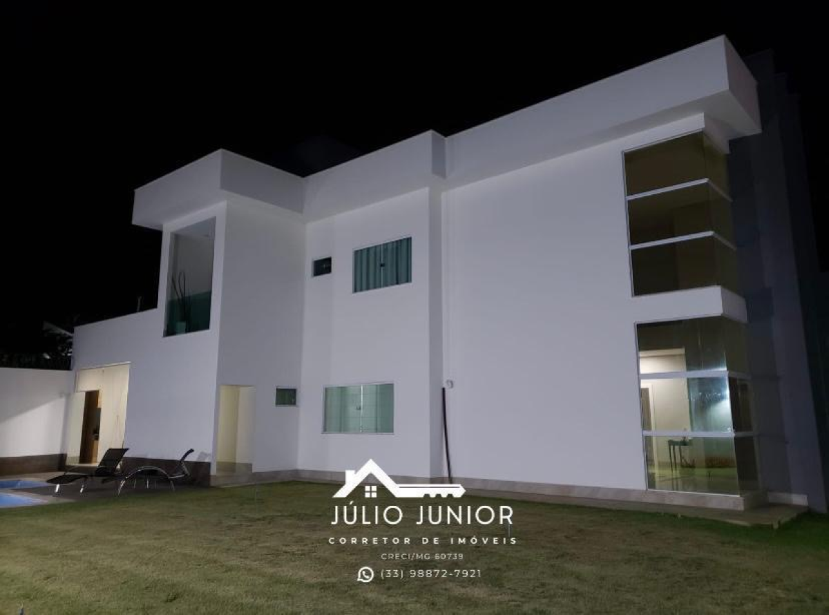 CASA A VENDA - CENTRO DE MANTENA - #20