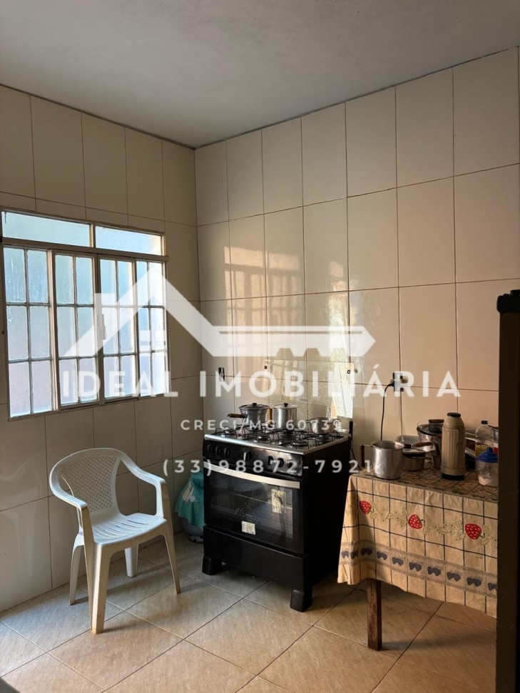 CASA À VENDA - Bairro 13 de Junho - #4