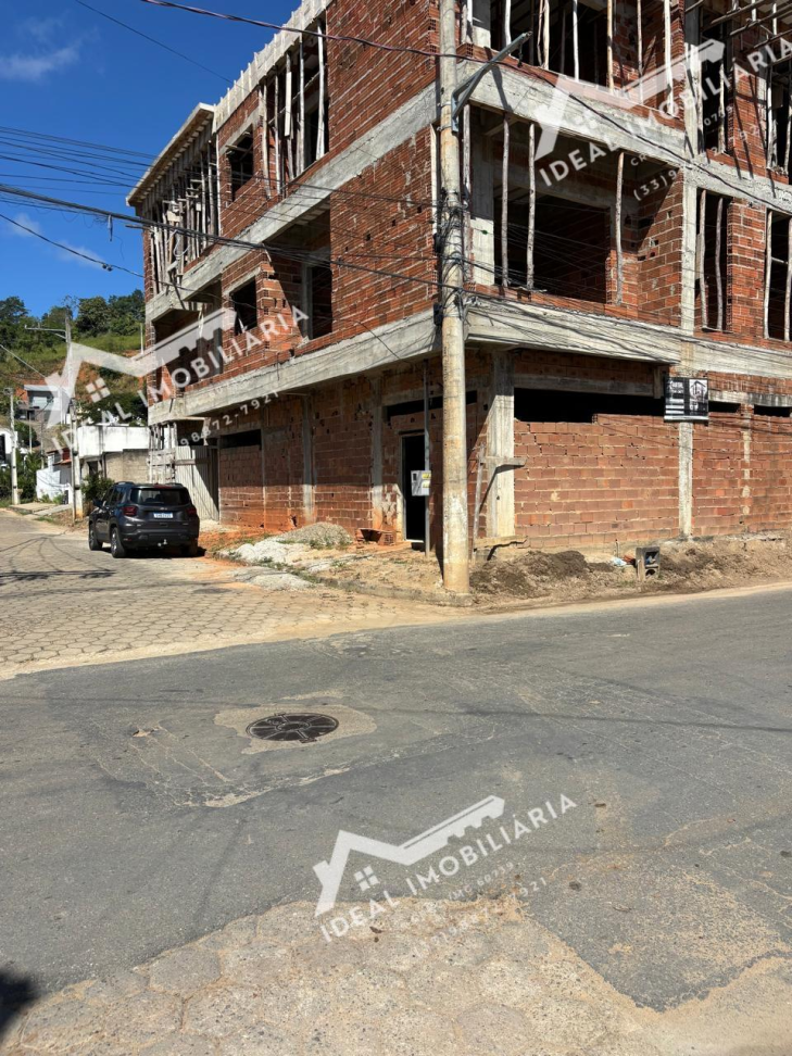 imovel a venda com dois ponto comeciais e 6 apartamentos com sala cozinha dois quartos um quato com suite e banheiro social. construção ainda sem acabamento - #9