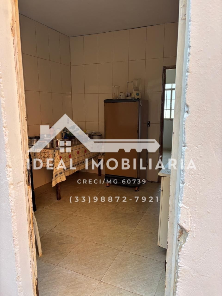 CASA À VENDA - Bairro 13 de Junho - #5