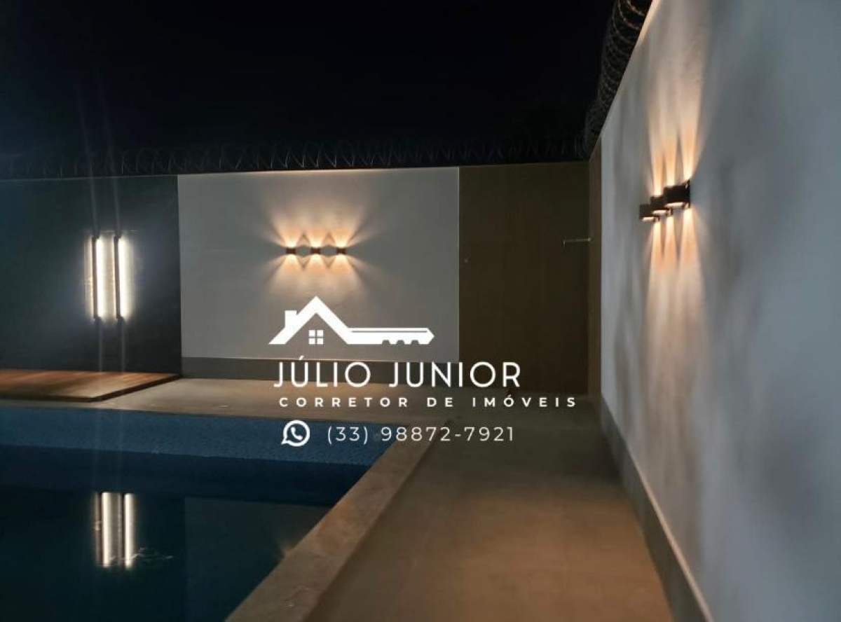 CASA A VENDA - CENTRO DE MANTENA - #24