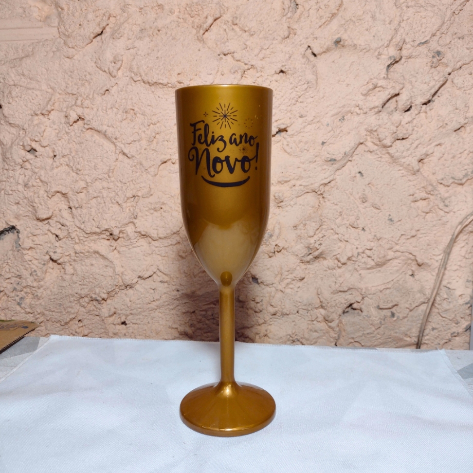 TAÇAS DE ESPUMANTE ACRILICA LEITOSAS E TRANSLUCIDAS - #4