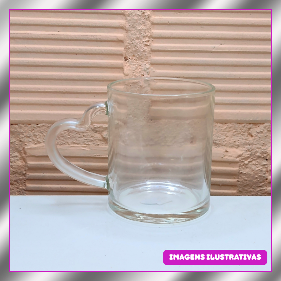 CANECAS 325ML DE VIDRO C/ALÇA CORAÇÃO (SUBLIMAÇÃO)