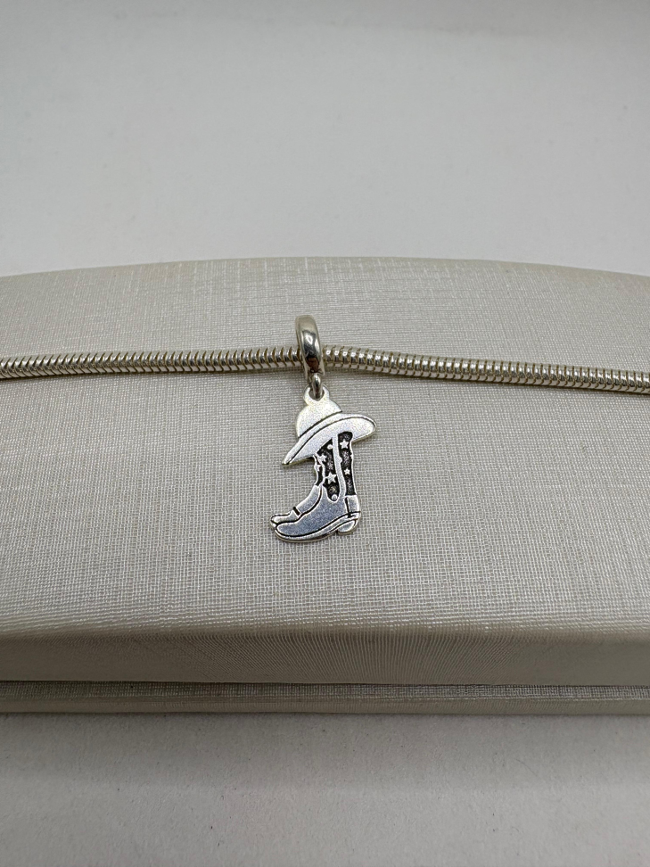 Berloque prata bota e chapéu - #2