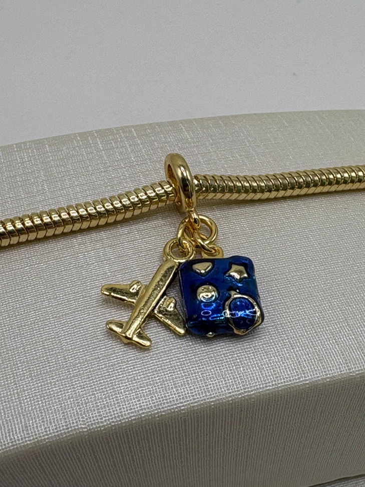 Berloque semijoia mala e avião - #1