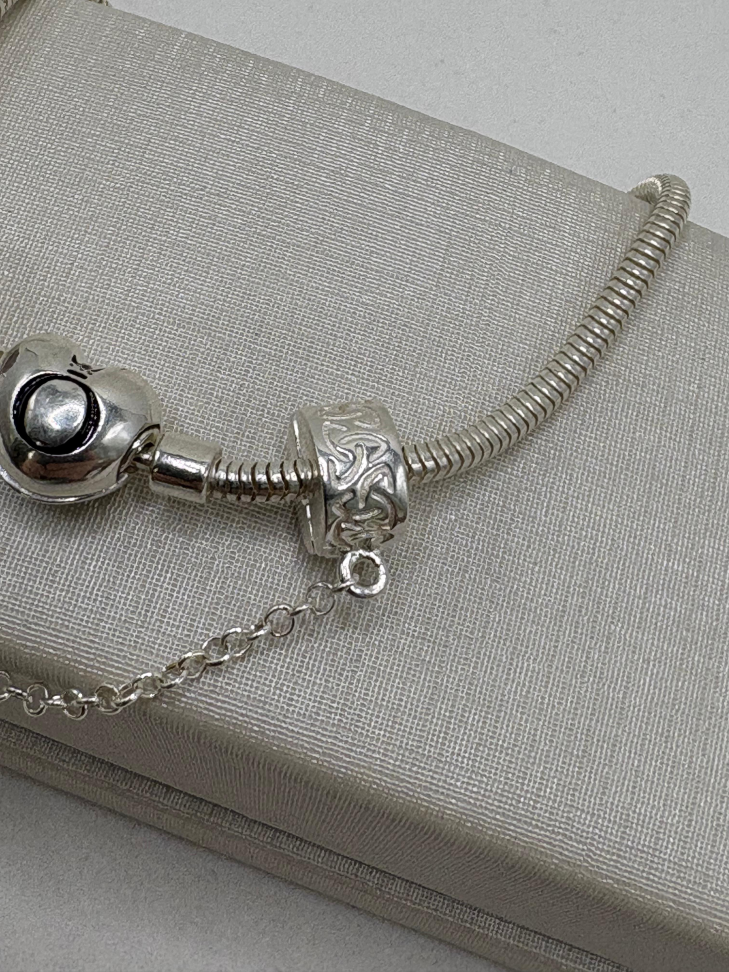 Berloque prata trava pega ladrão - #3