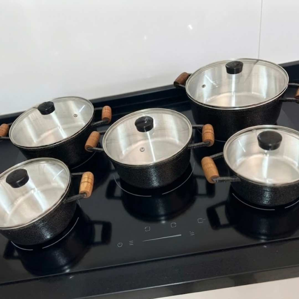 Jogo de Panelas 5 Peças Alumínio Fundido Grosso Super Resistente Cozimento Rápido e Uniforme + Tampas de Vidro Qualidade Premium - #7