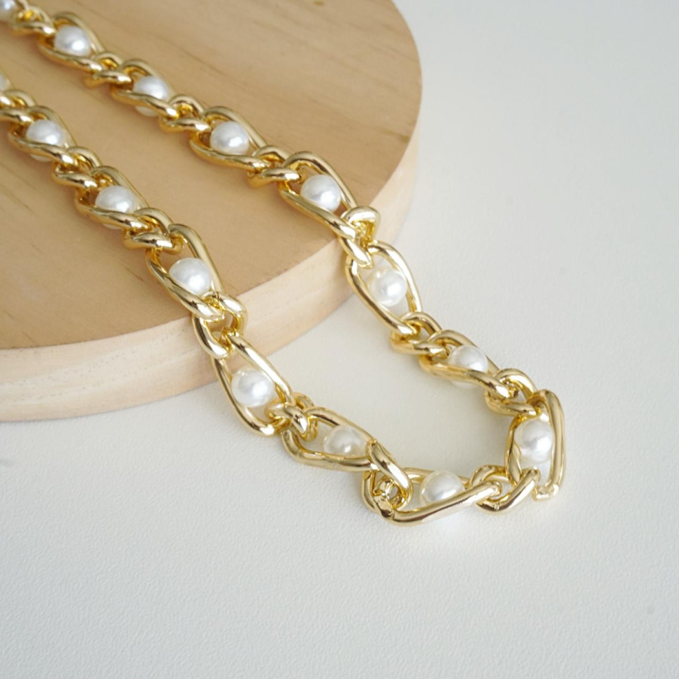 Colar Elos Com Pérolas