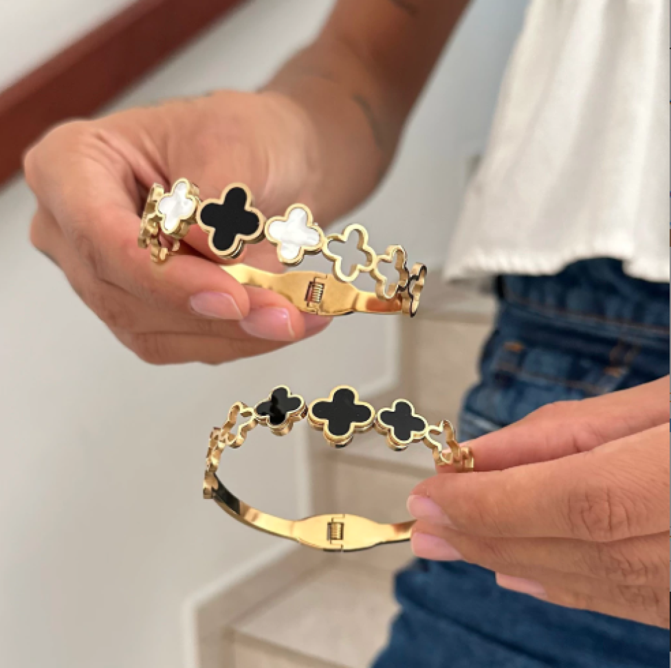 Bracelete Trevo Triplo Preto | Aço Inox