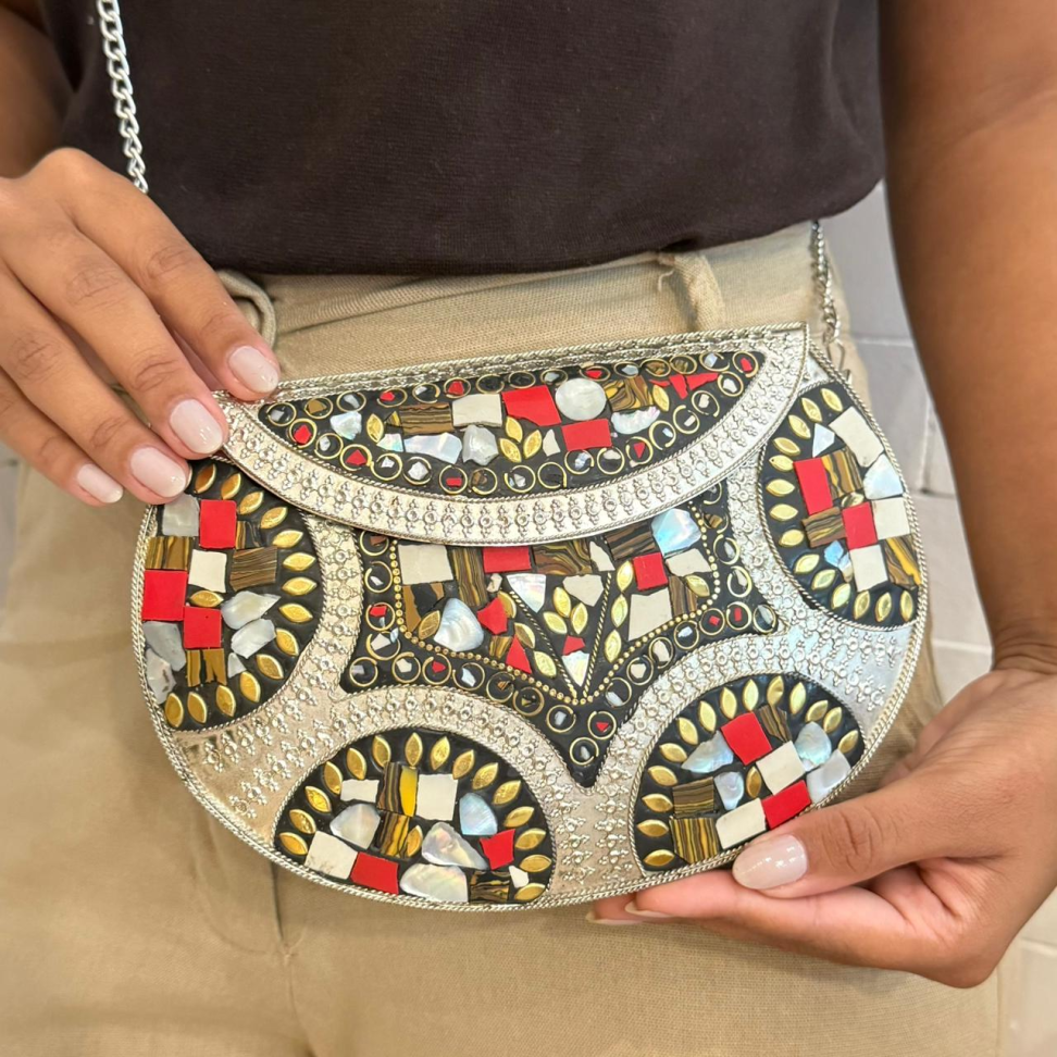 Clutch Indonésia Sanya