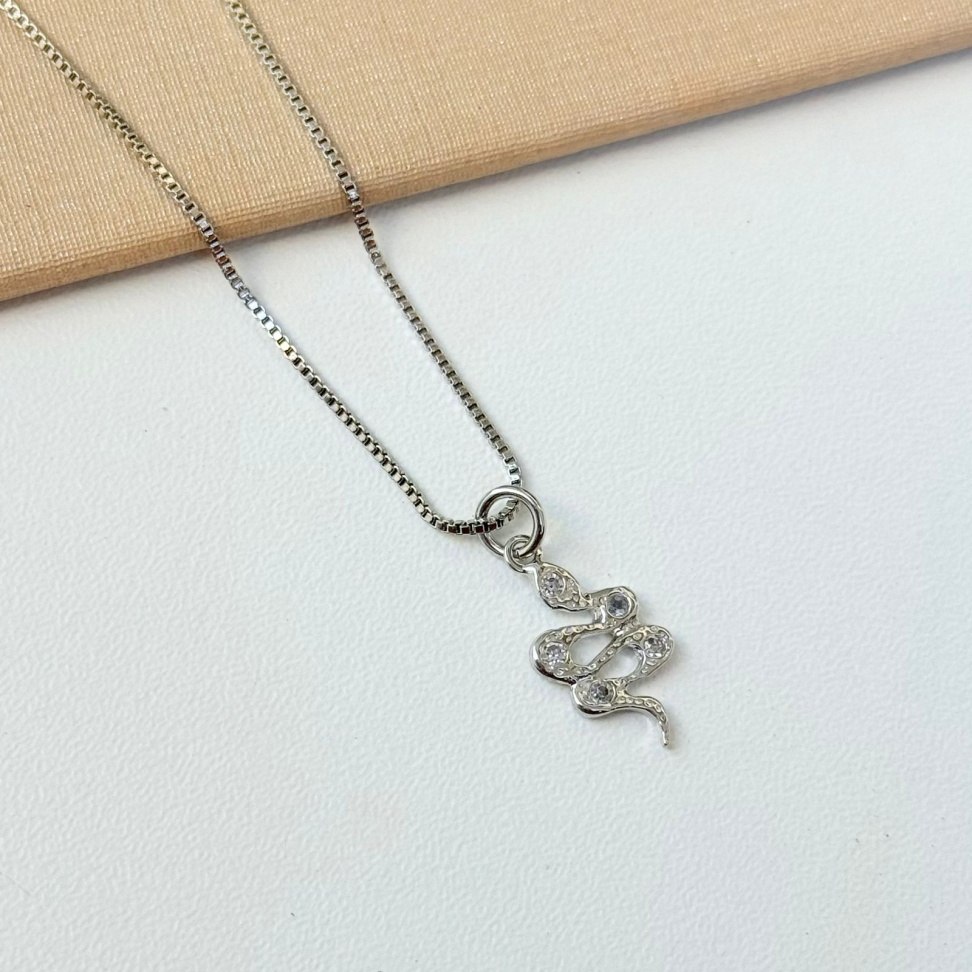 Colar Pingente Cobra