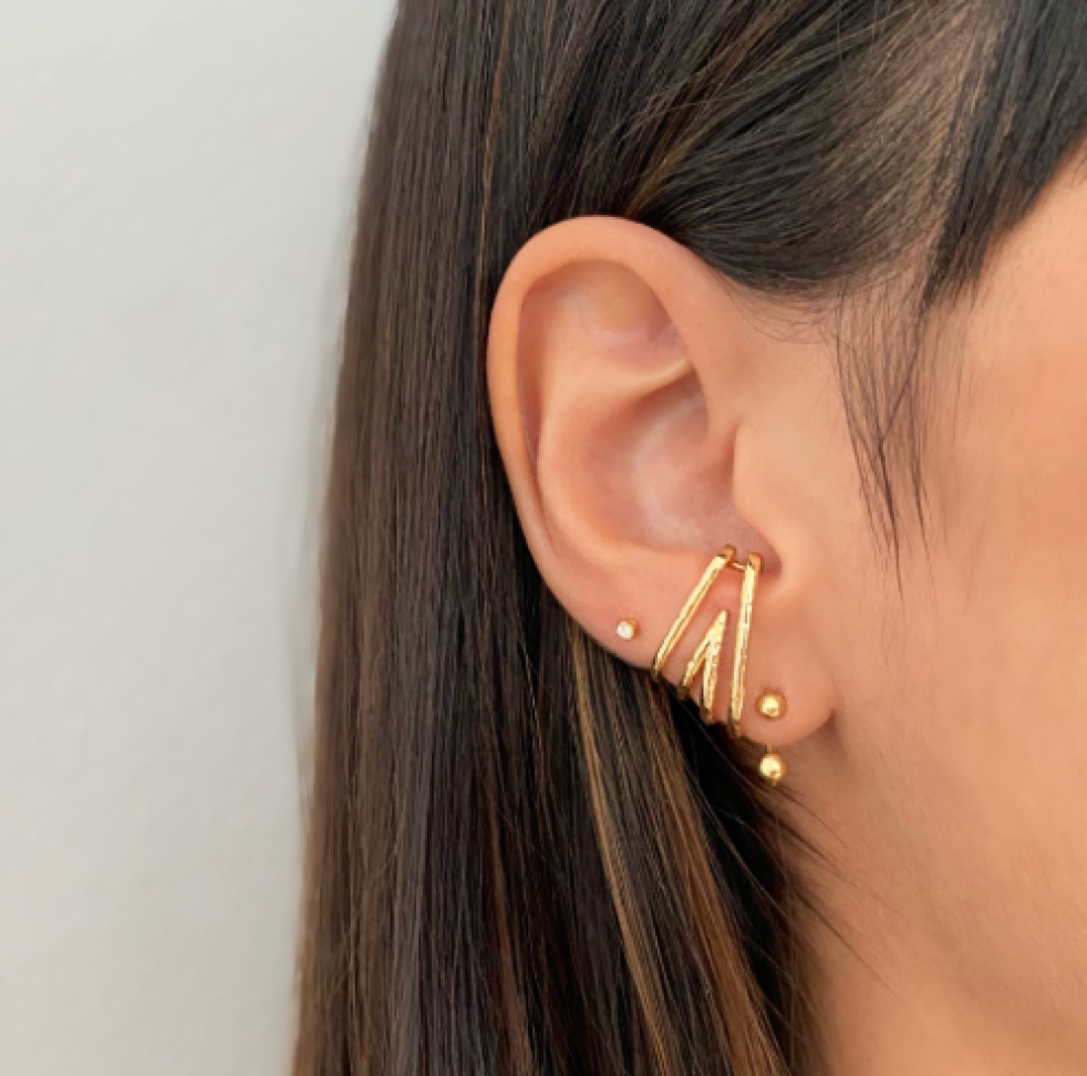 Piercing Fake Earhook V Diamantados