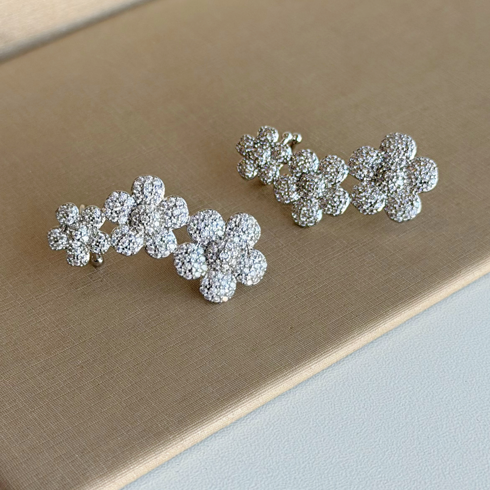 Brinco Earcuff Flores Cravejadas - #4