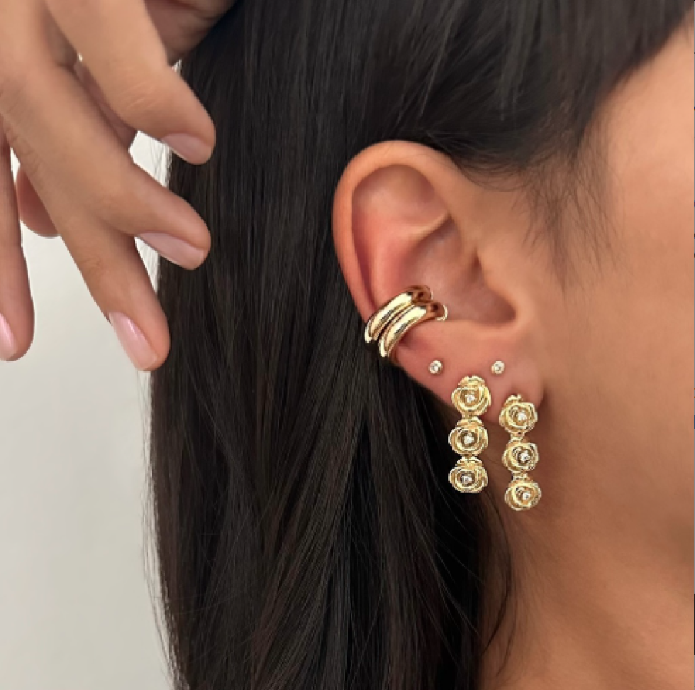 Brinco Ear Cuff Rosas Zircônias