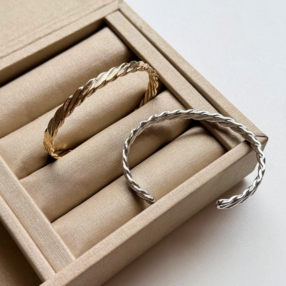 Bracelete Torcido Trabalhado